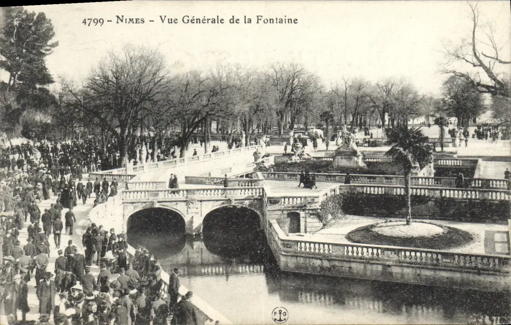 Nîmes - Allgemeiner Blick auf die Fontaine — FPG n°4799 - Vorderseite