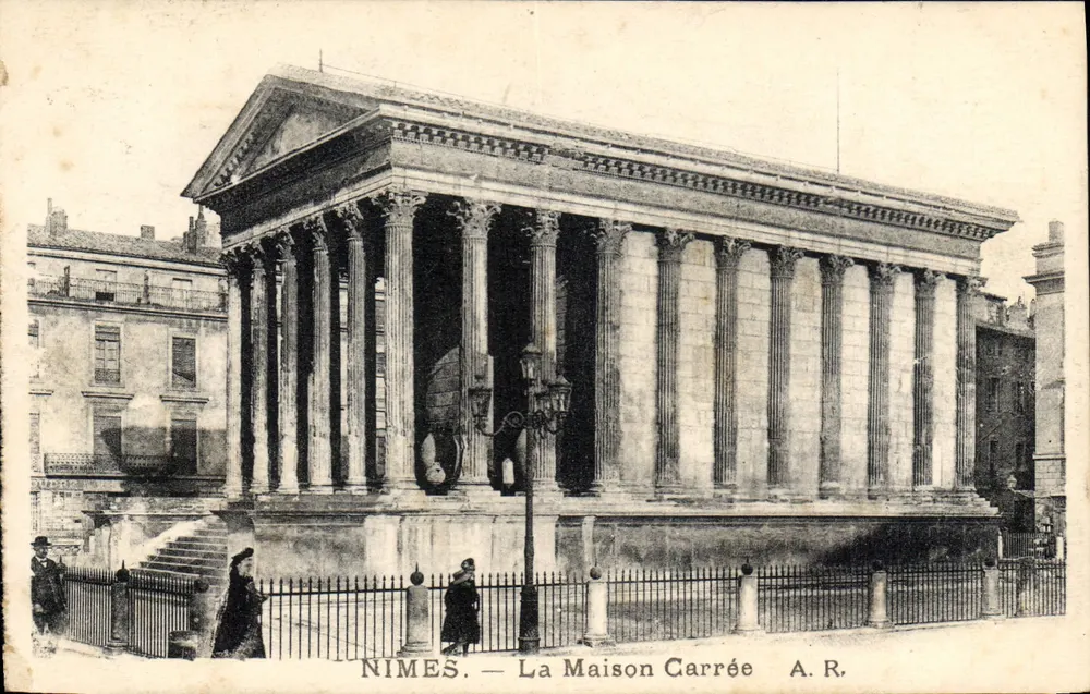 Nîmes — La Maison Carrée — A.R. - Frente