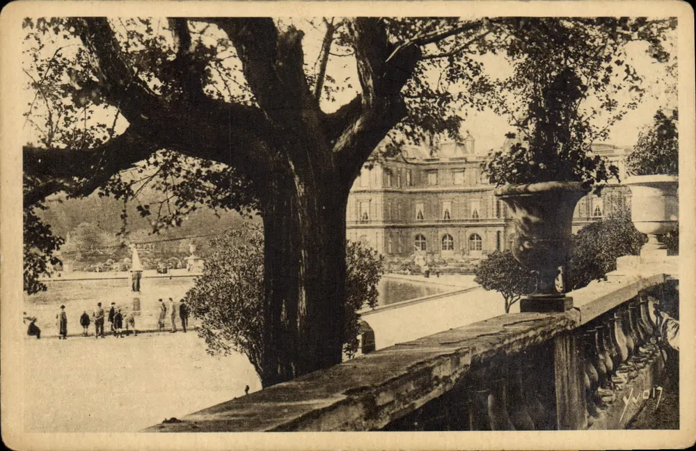 Luxemburger Garten — Ansicht des Palastes von Luxembourg — Y.W. 17 - Vorderseite