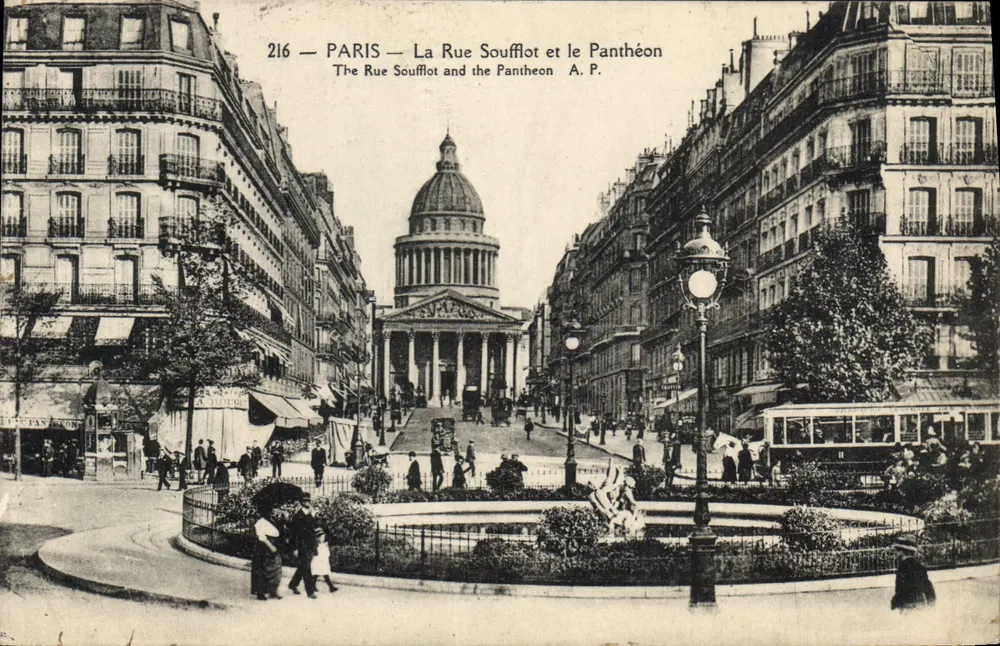 Paris — Ansicht der Rue Soufflot und des Panthéon — A. P. n°216 - Vorderseite