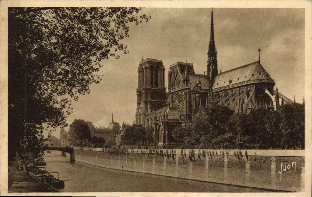 Notre-Dame de Paris — Ansicht von der Seine — Verlag JUON - Vorderseite