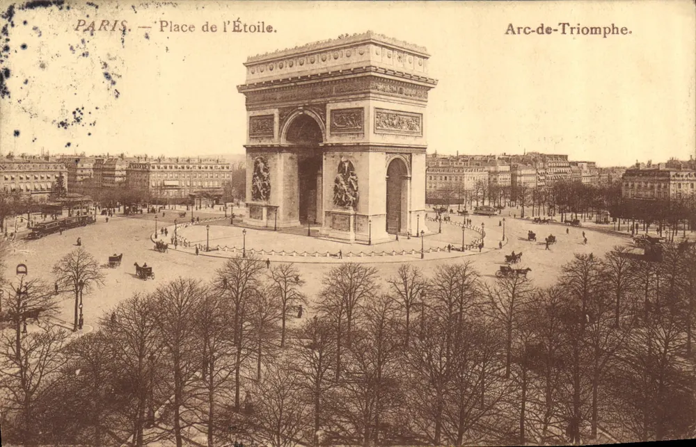 Paris — Place de l'Étoile — Arco do Triunfo - Frente