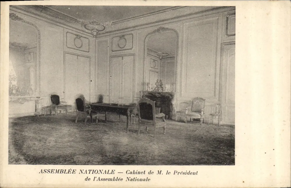 Cabinet des Herrn Präsidenten des Nationalen Parlaments — Nationales Parlament - Vorderseite