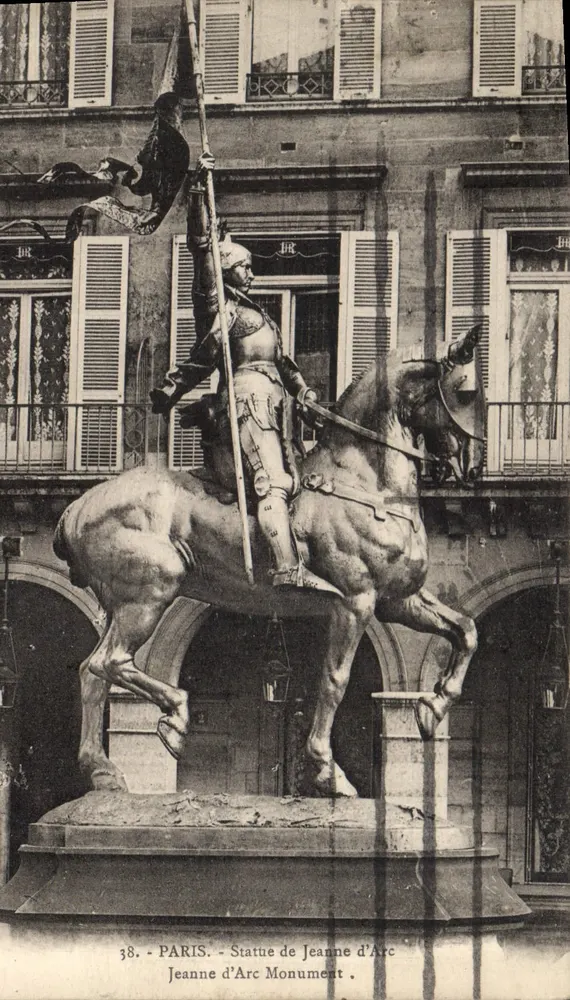 Estatua de Joana d'Arc — Paris — Monument — n°38 - Frente