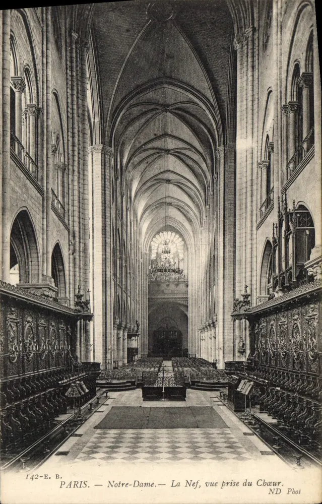 Paris — Notre-Dame — Die Kirche, Ansicht vom Chor aus — ND Phot - Vorderseite