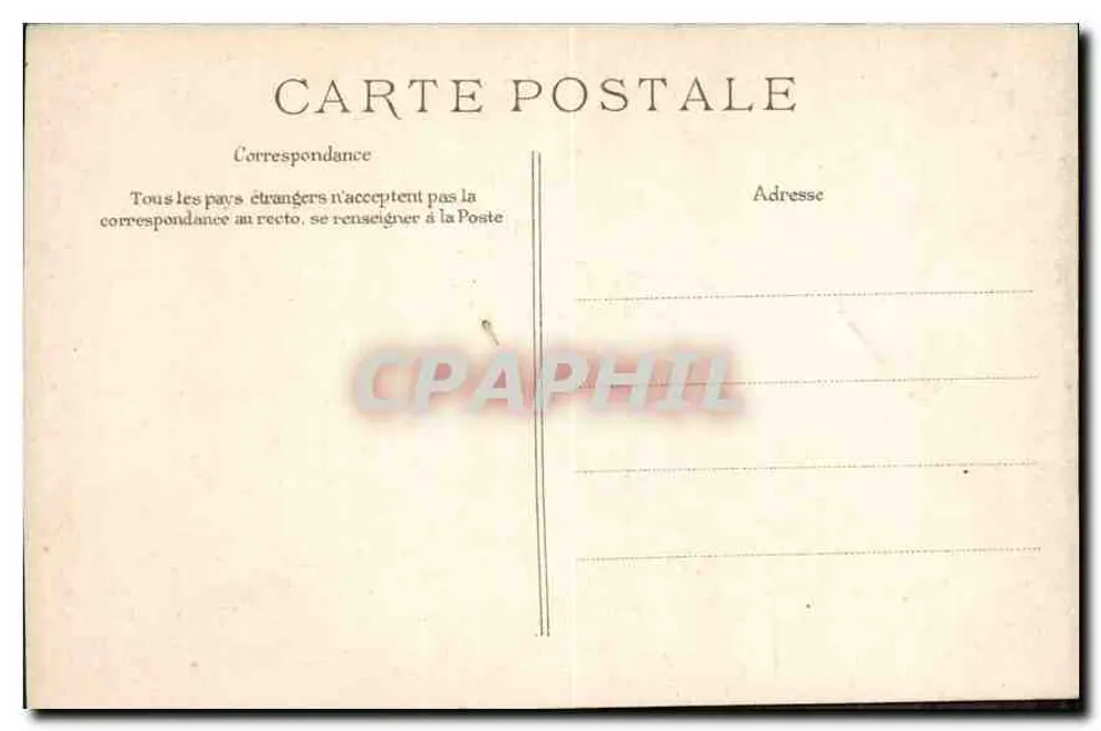 Nossa Senhora de Paris — vista da fachada — Editora ELD - Verso
