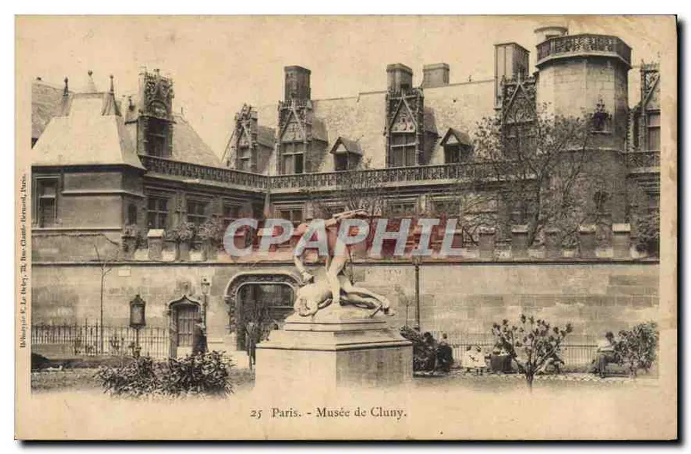 Paris - Museu de Cluny — visão do jardim com estátua — editor F. Le Dely, 25 - Frente