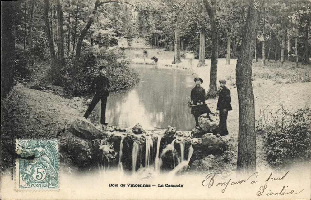 Bois de Vincennes — A Cascata — Coleção das Postagens - Frente