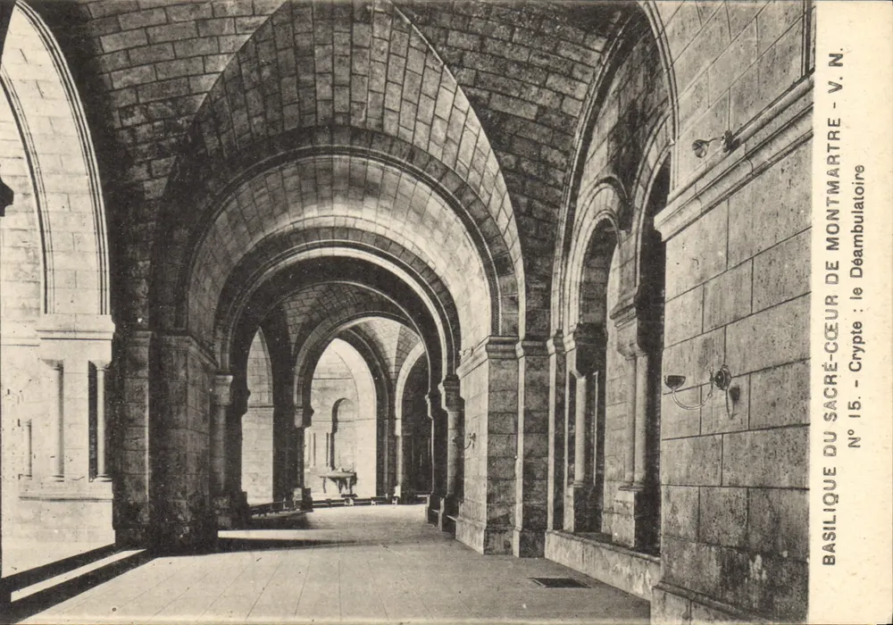 Basilika des Heiligen Herzens von Montmartre — die Krypta — der Gang — Nr. 15 — V.N. - Vorderseite