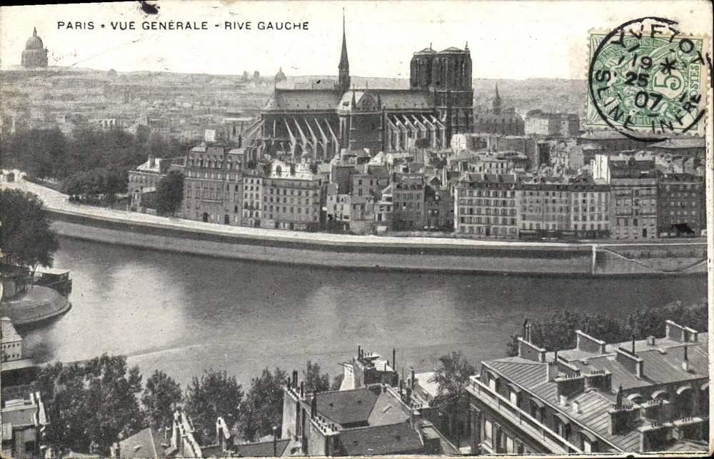 Paris - Vista Geral - Rive Gauche — vista do rio Sena e da Catedral de Notre-Dame - Frente