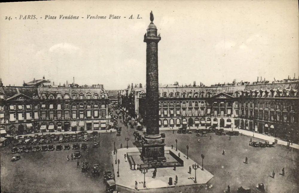 Paris - Praça Vendôme - Coluna de Vendôme - A. L. - Frente