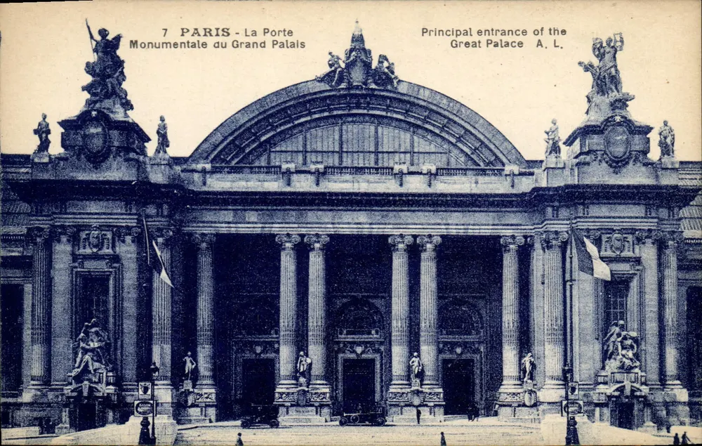 Paris - Die monumentale Eingangstür des Grand Palais — Haupteingang des Großen Palastes A.L. - Vorderseite
