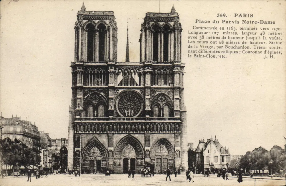 Nossa Senhora de Paris — Praça do Parvis — L. Boisson, editor, 50, rue du Temple, Paris - Frente