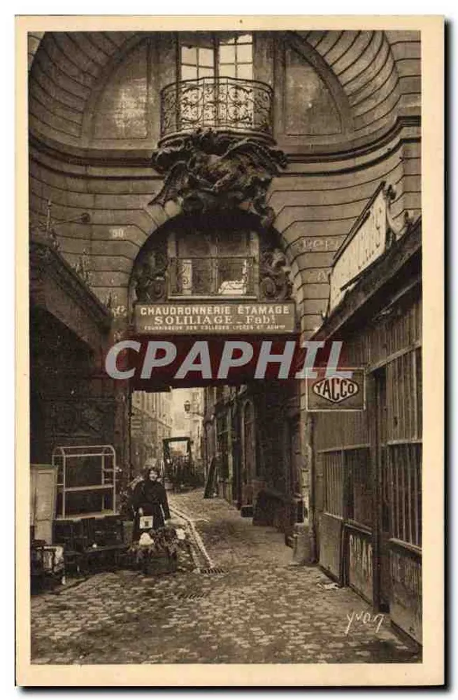 A Cour do Dragão — Paris — Edição de Arte YVON, Paris - Frente