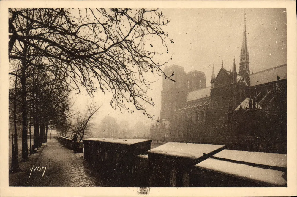 Notre-Dame — uma manhã de inverno — Edição de Arte YVON, Paris - Frente