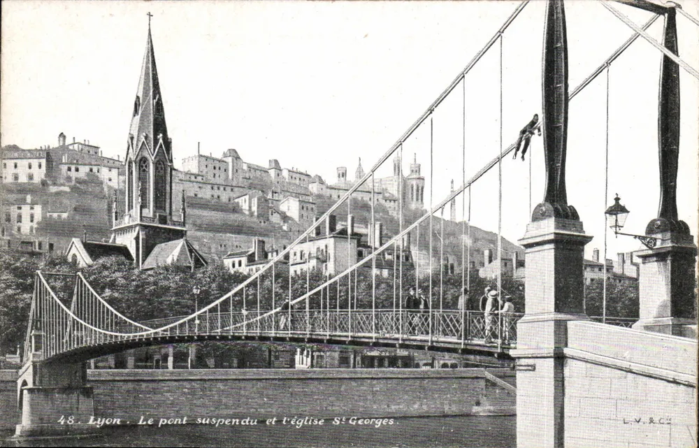 Lyon — Die Hängebrücke und die Kirche Saint-Georges — L.V.&C° - Vorderseite