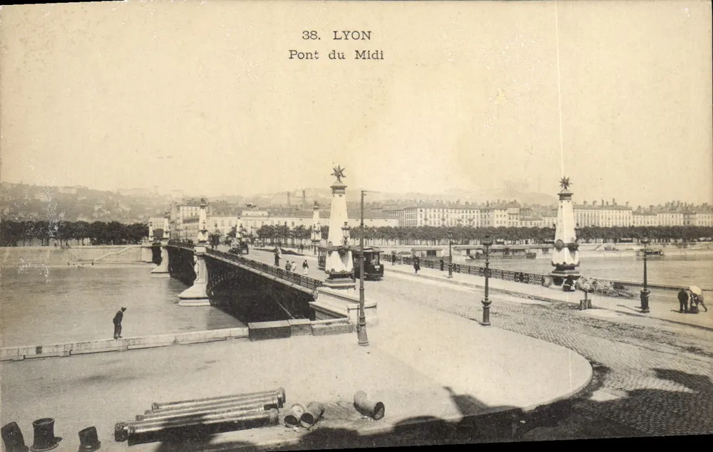 LYON — Ponte do Meio-dia — editora anônima, n° 38 - Frente