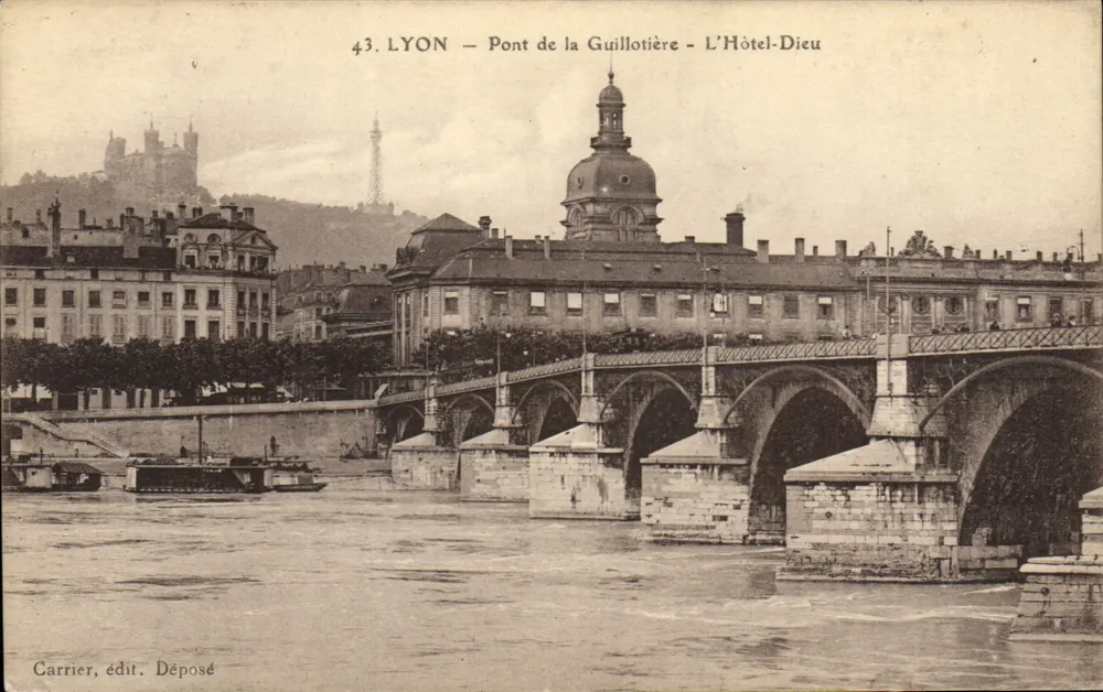 LYON — Brücke Guillotière — Das Hôtel-Dieu — Carrier, Verlag, abgegeben - Vorderseite