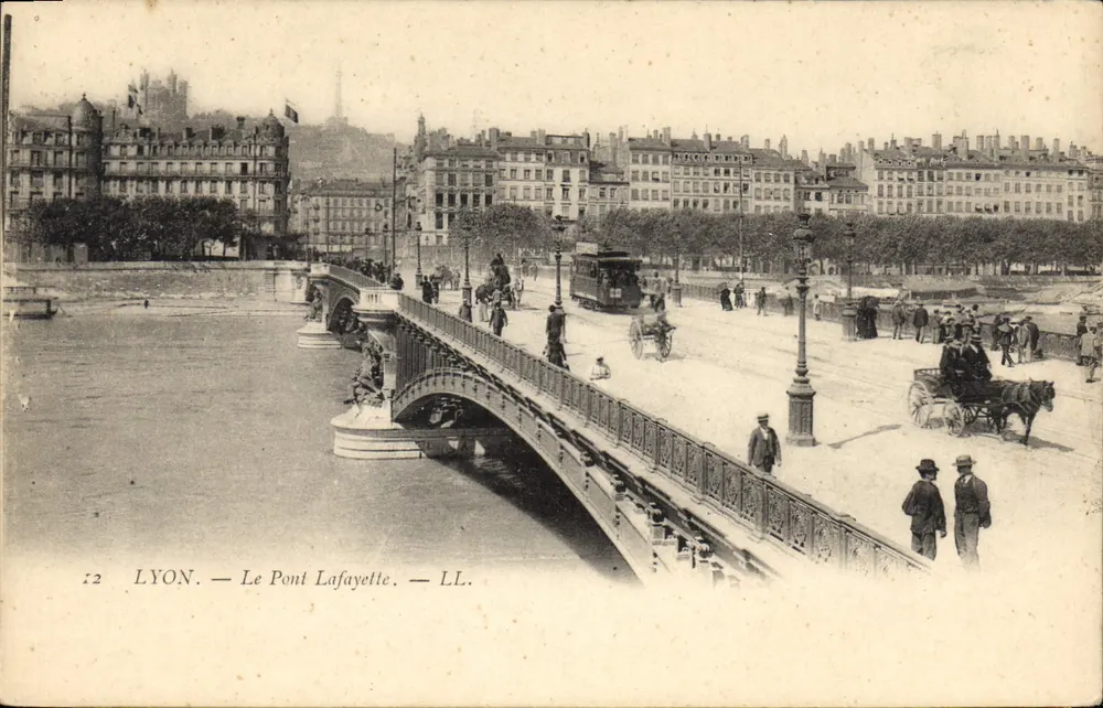 LYON — O Ponte Lafayette — LL. - Frente