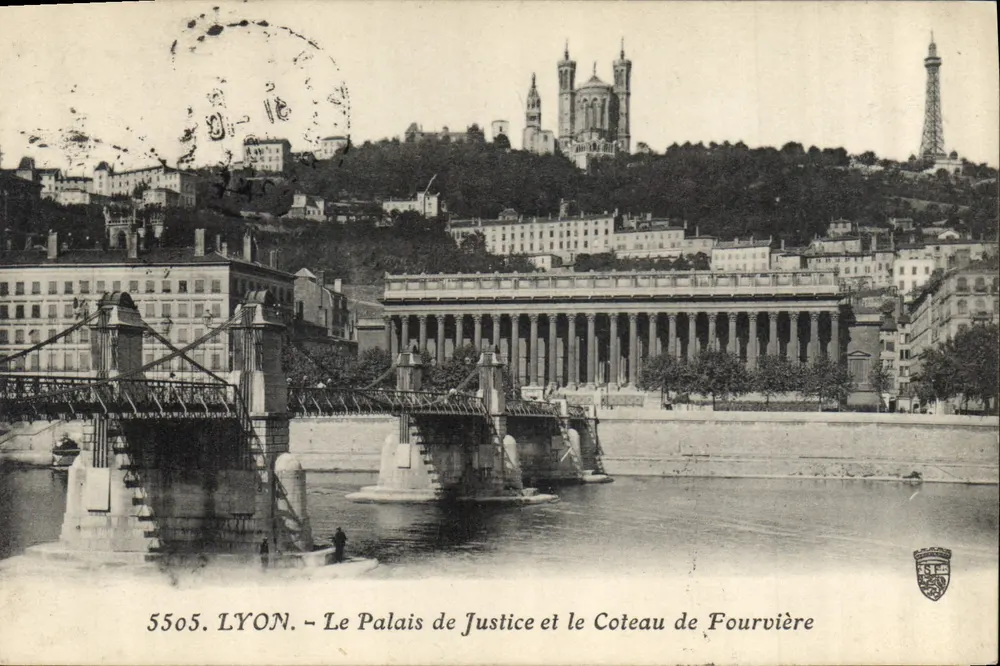 LYON. - Das Justizpalast und der Fourvière-Hügel - Vorderseite