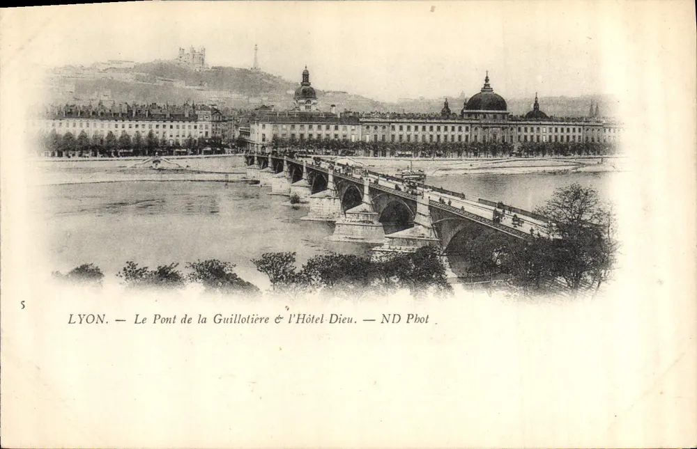 LYON — Die Guillotière-Brücke & das Hôtel Dieu — ND Phot - Vorderseite