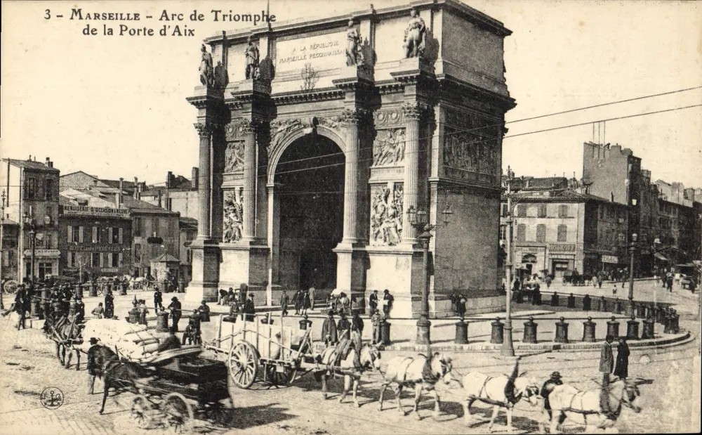 Marselha - Arco do Triunfo da Porta de Aix — série 'Occidentale' — editor Marseille Peccoud - Frente