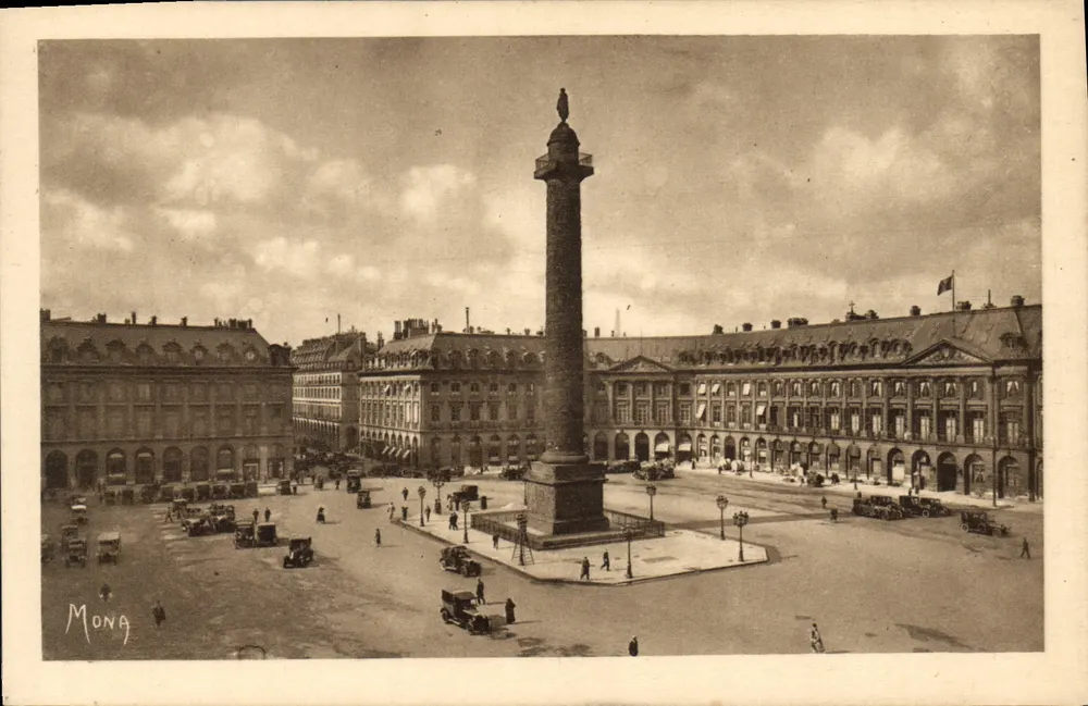 Place Vendôme — Säule und Mansart-Gebäude — Verlag MONA, Nr. 42 - Vorderseite