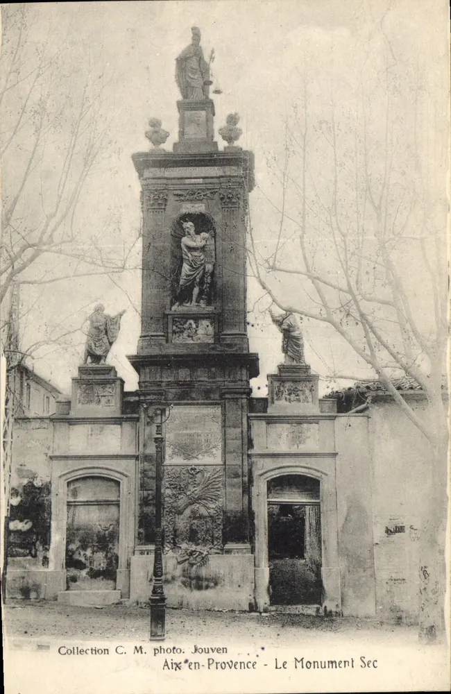 Aix-en-Provence — O Monumento Seco — foto Jouven - Frente