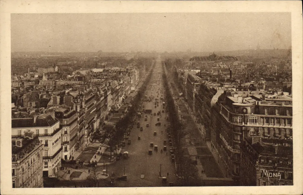 Les Champs-Élysées — vista aérea — Mona - Frente