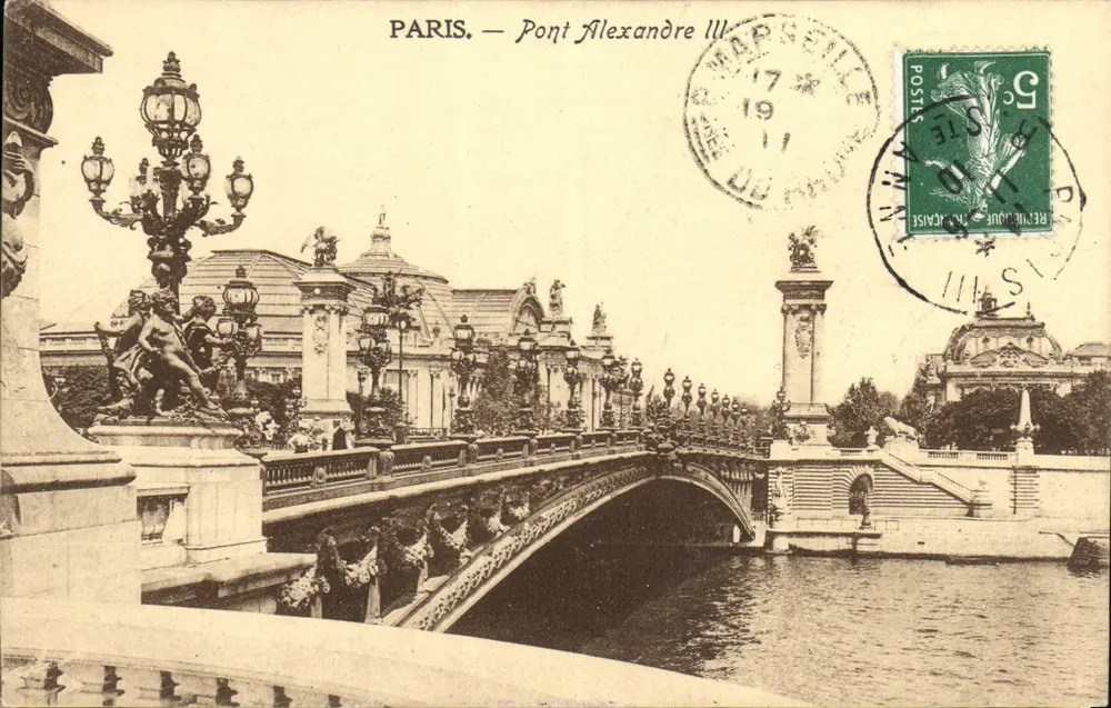 Paris — Pont Alexandre III — editor desconhecido, número de série não visível - Frente