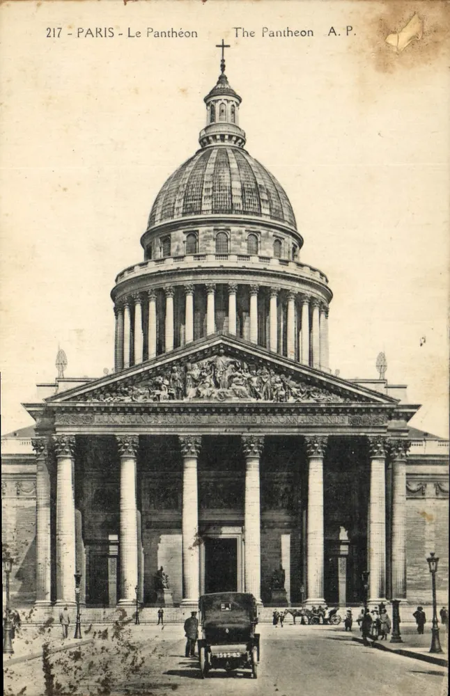 Paris - O Panteão — vista do dômo e das colunas, editor A.P., n° 217 - Frente