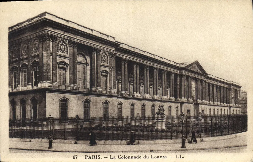 Paris — A Colunata do Louvre — LL. — n° 67 - Frente