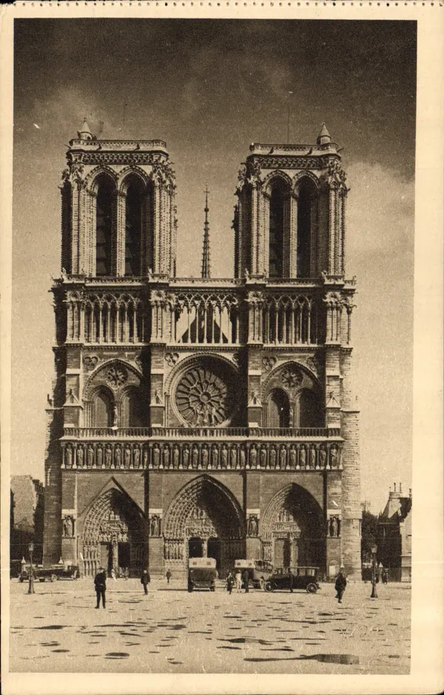 Notre-Dame de Paris — fachada — Edição de Arte YVON, Paris - Frente