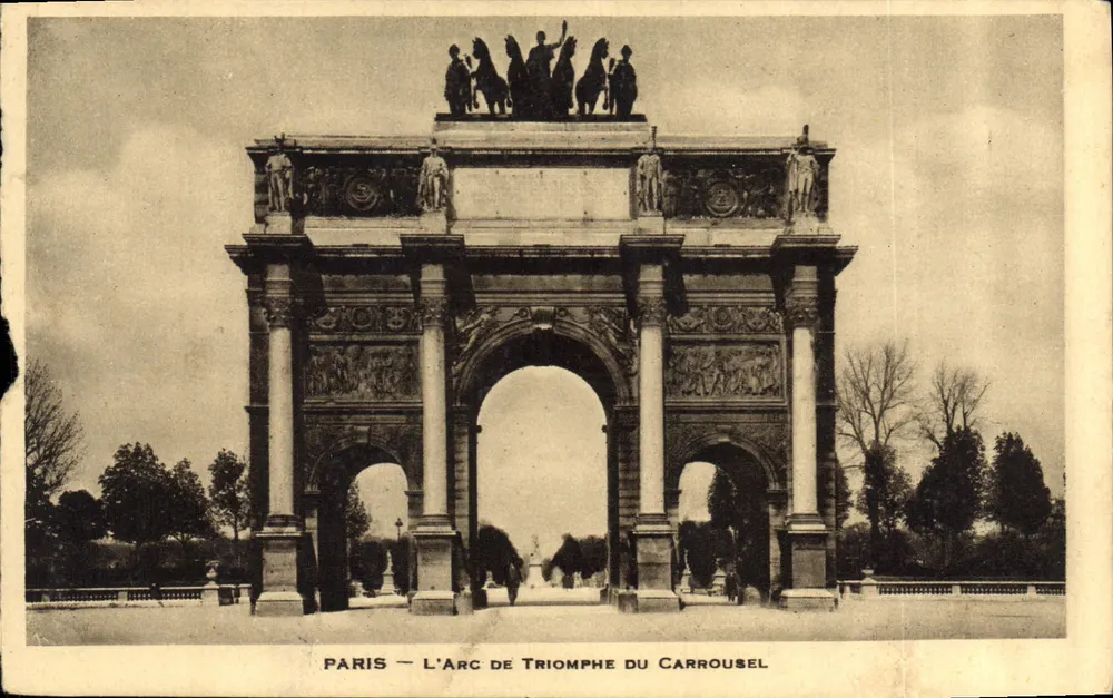 PARIS — O ARCO DO TRIUNFO DO CARROUSEL — Editor: Paris, número de série ilegível - Frente