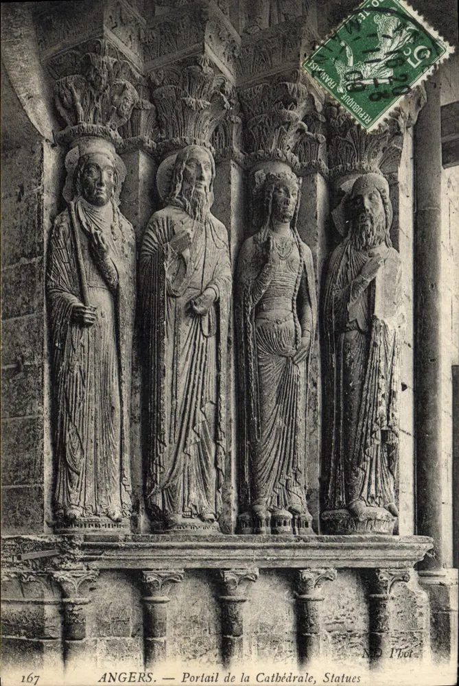 Angers — Portal da Catedral, Estátuas - Frente