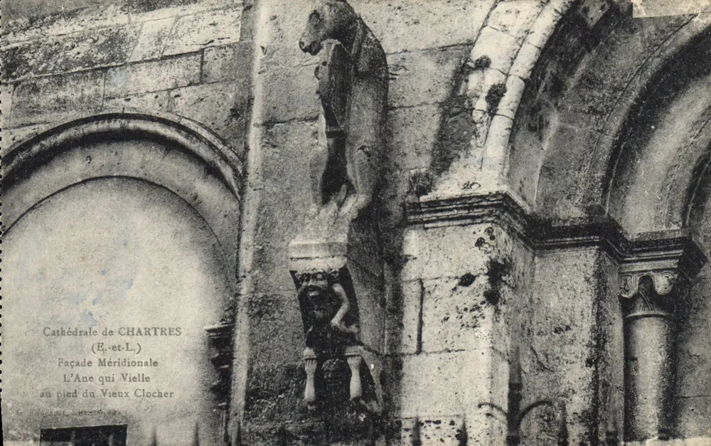 Catedral de CHARTRES — Fachada Meridional, O Burro Velho ao Pé do Velho Sino — G. Gouinot, n° 5 - Frente
