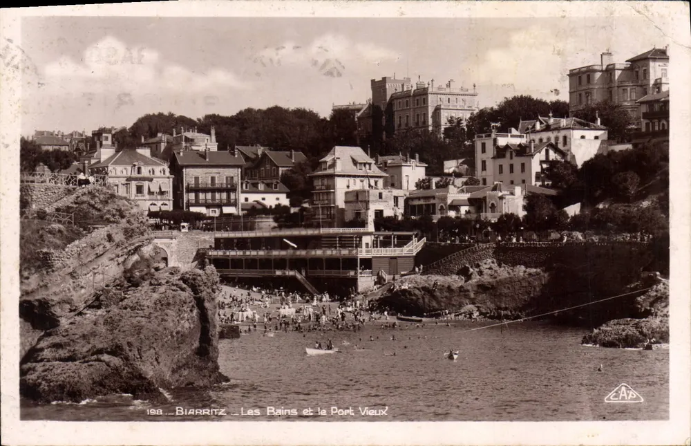 Biarritz — Die Bäder und der alte Hafen — Antike Ansichtskarte - Vorderseite
