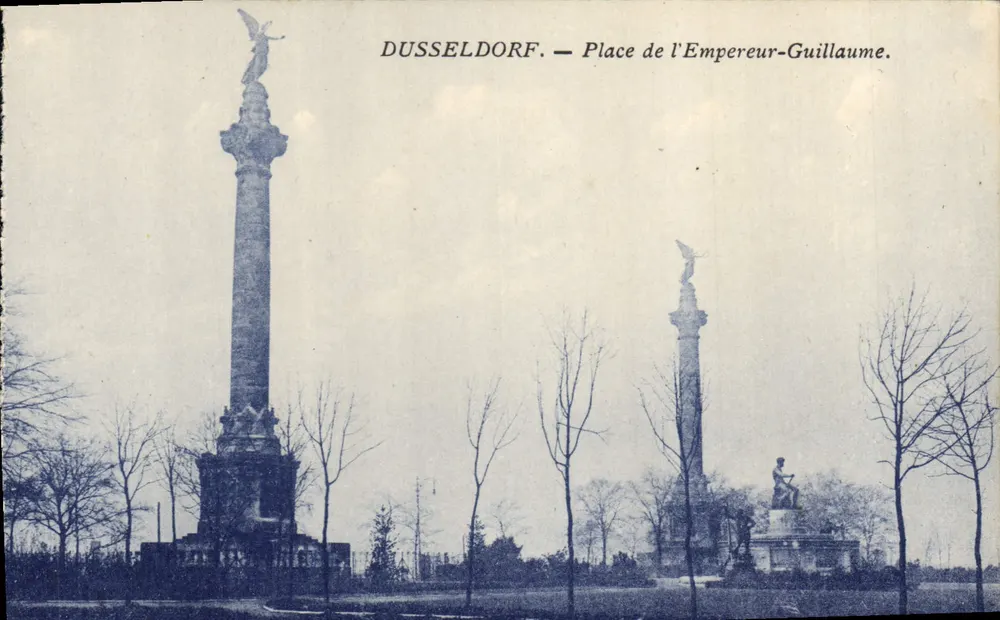 Düsseldorf — Platz des Kaisers Wilhelm - Vorderseite