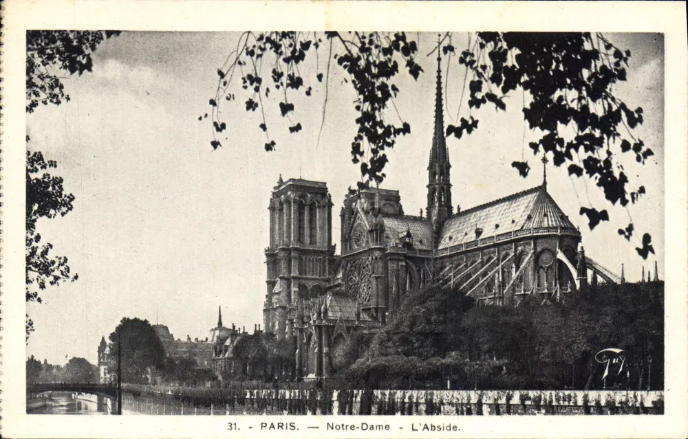 Paris — Notre-Dame — A Abside. - Frente