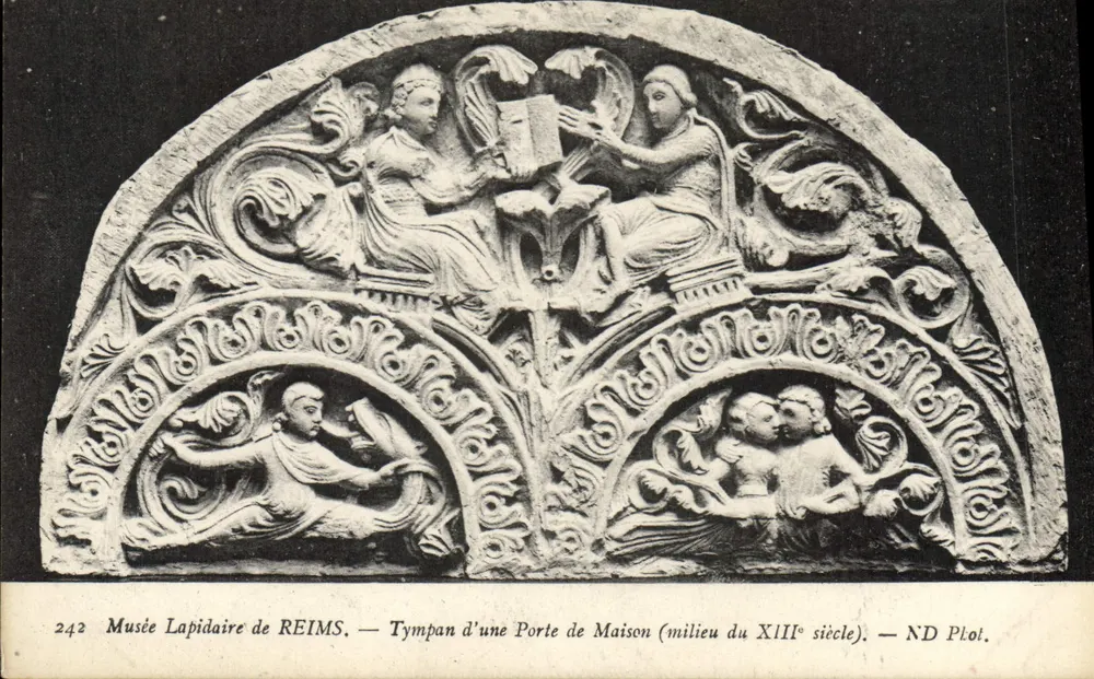 Lapidar-Museum von Reims — Tympan einer Haustür (Mitte des 13. Jahrhunderts) — ND Plot - Vorderseite