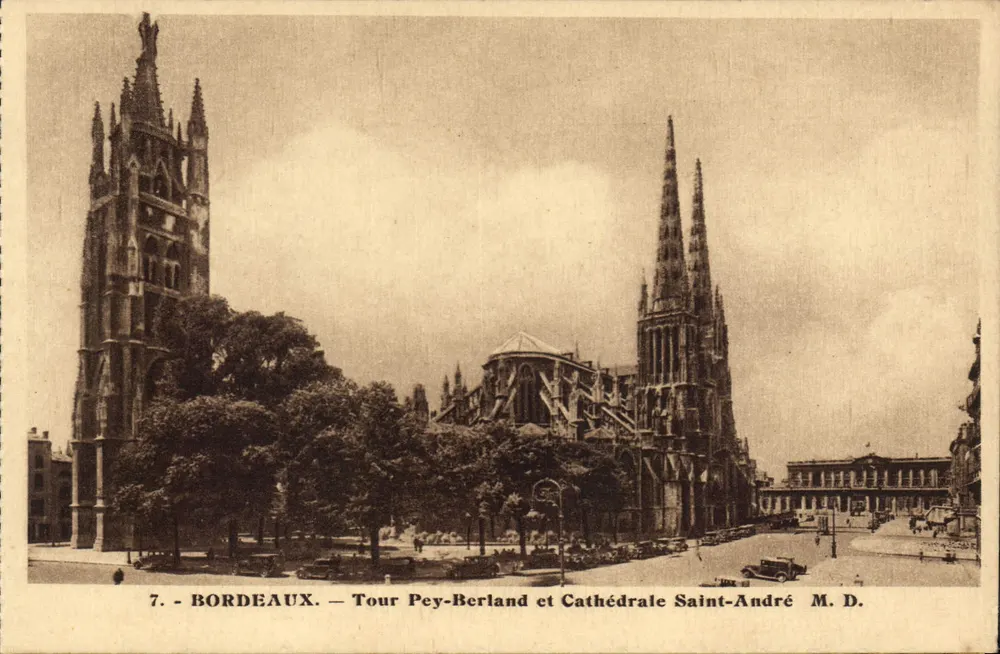 Bordeaux — Turm Pey-Berland und Kathedrale Saint-André — M. D. - Vorderseite