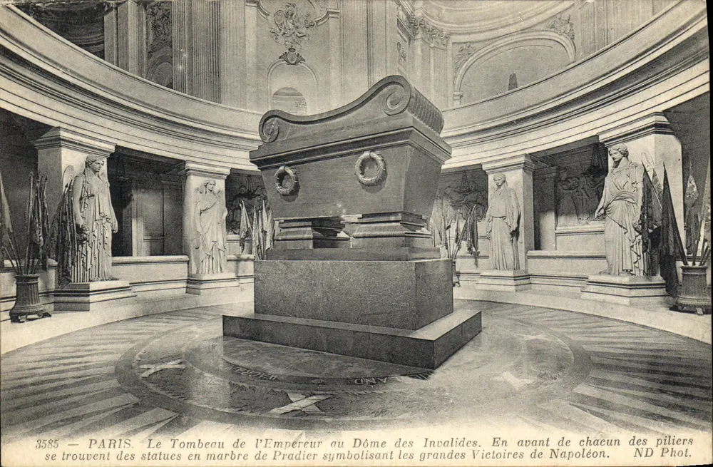 Paris — Das Grab des Kaisers am Dôme der Invaliden — ND Phot. - Vorderseite