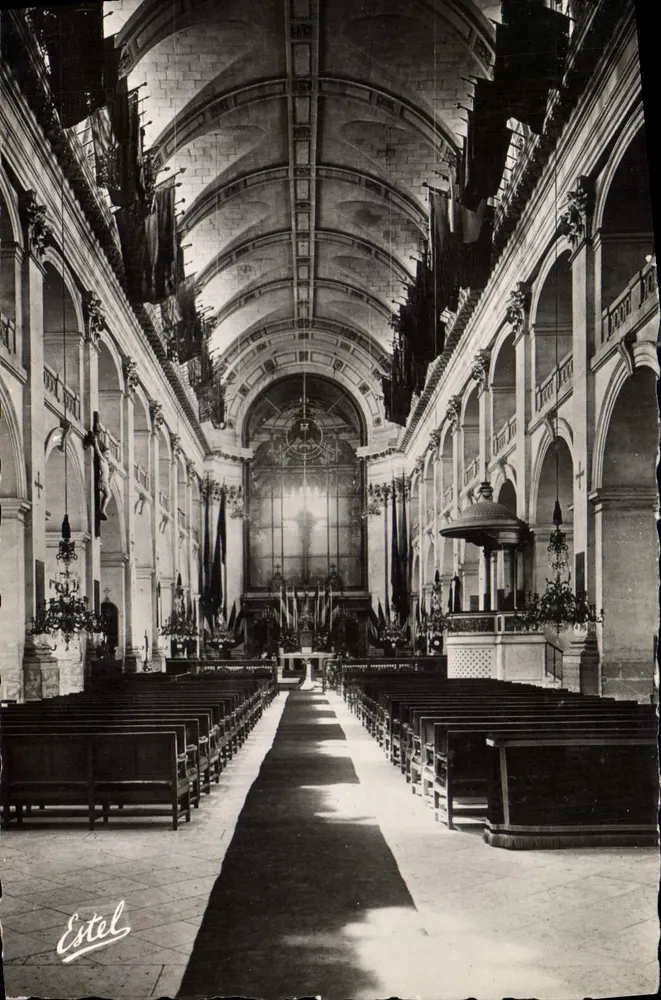 Interior da Igreja de São Luís dos Invalidos — Paris — Editor Estel, n°305 - Frente