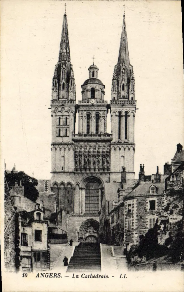 Angers — A Catedral — LL, n°10 - Frente