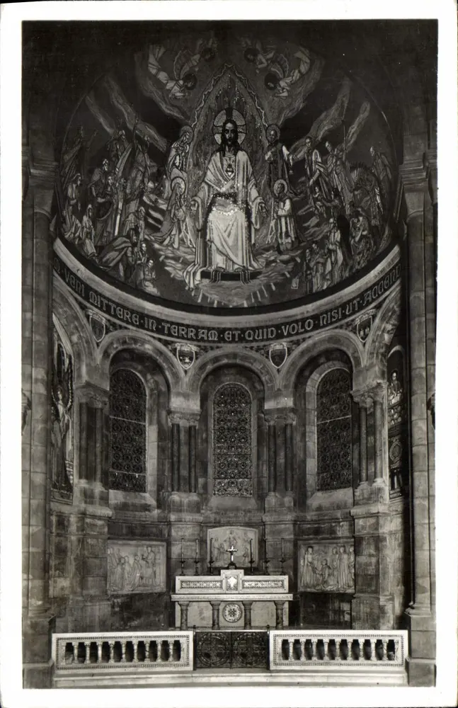 Kapelle Saint-Ignace de Loyola — Basilika des Heiligen Herzens von Montmartre — Paris - Vorderseite