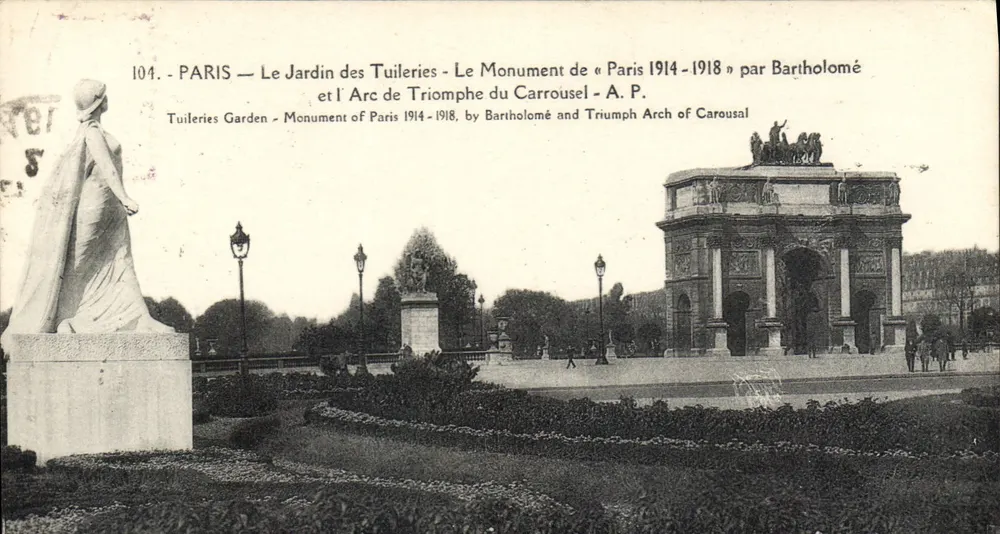 Paris — Der Tuileries-Garten — Das Denkmal « Paris 1914-1918 » von Bartholomé und der Triumphbogen des Carrousel — A.P. n°104 - Vorderseite