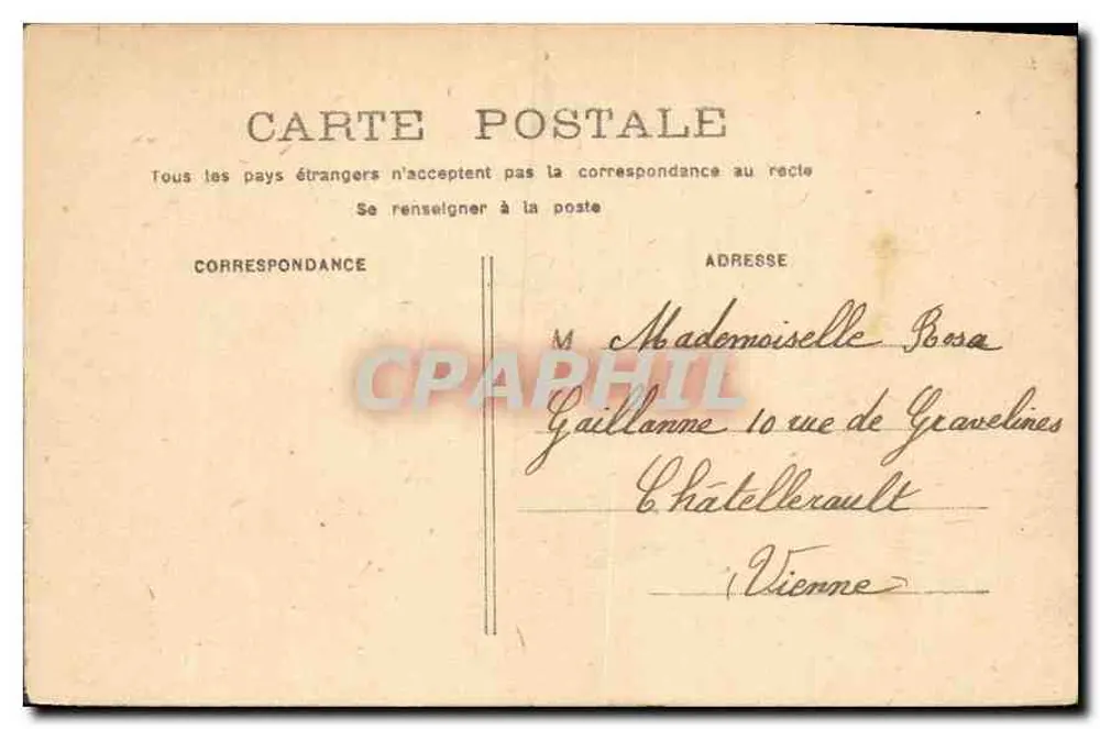 PARIS - O Grande Palácio — vista externa com carruagem e pedestres — editor não visível - Verso