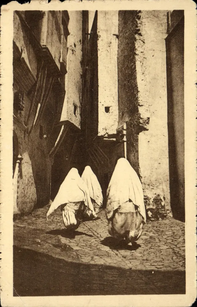 Algerije — Rue de la Mer Rouge — Straatbeeld met drie gedekte figuren — R. PROUHO - Voorkant