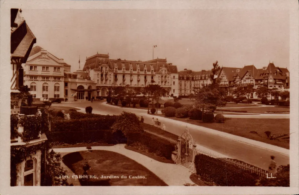 Cabourg, Jardines del Casino — LL. — 1906 - Anverso