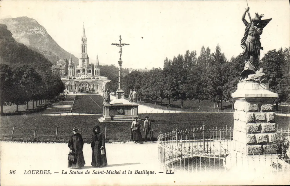 Lourdes — Die Statue des Heiligen Michael und die Basilika — LL, n° 96 - Vorderseite
